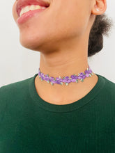 Load image into Gallery viewer, Floral Choker Necklace